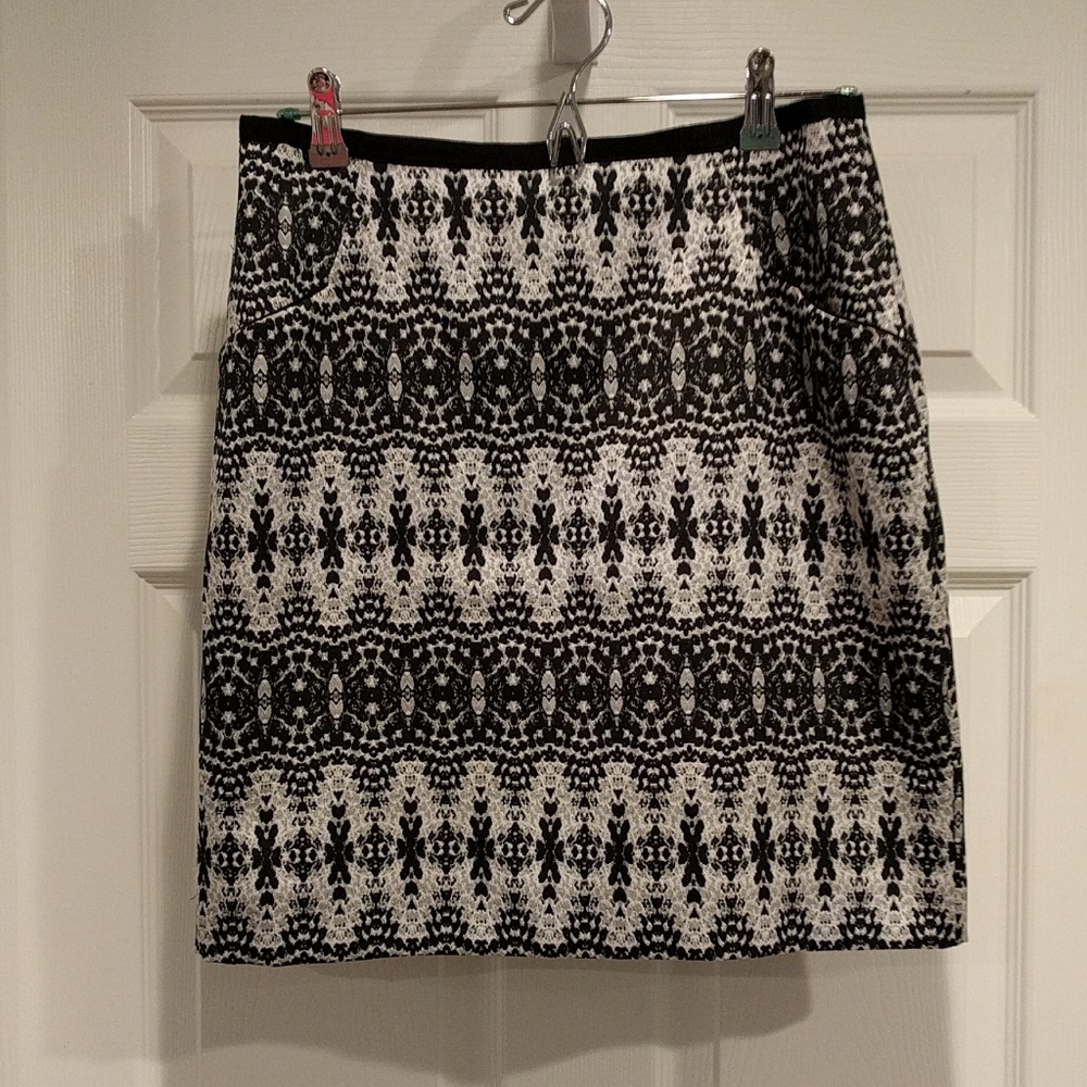 Black and grey H&M Skirt